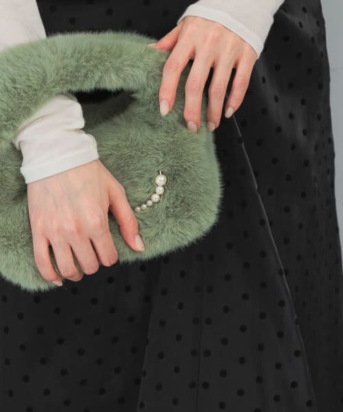 ＊＊URBAN RESEARCH ROSSO / アーバンリサーチ ロッソ ブローチ・コサージュ | AVALON　カーブパールブローチ（SILVER）