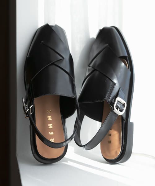 ＊＊URBAN RESEARCH ROSSO / アーバンリサーチ ロッソ シューズ | REMME　バックストラップフラットシューズ（NEGRO）