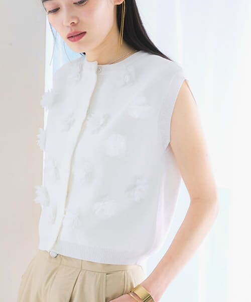 ＊＊URBAN RESEARCH ROSSO / アーバンリサーチ ロッソ ベスト | フラワーモチーフニットベスト（WHITE）