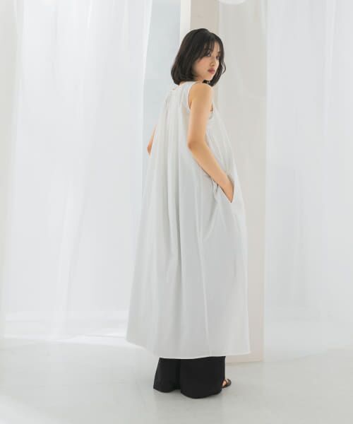 ＊＊URBAN RESEARCH ROSSO / アーバンリサーチ ロッソ ワンピース | le　RELAXED FIT SHIRRING DRESS（WHITE）