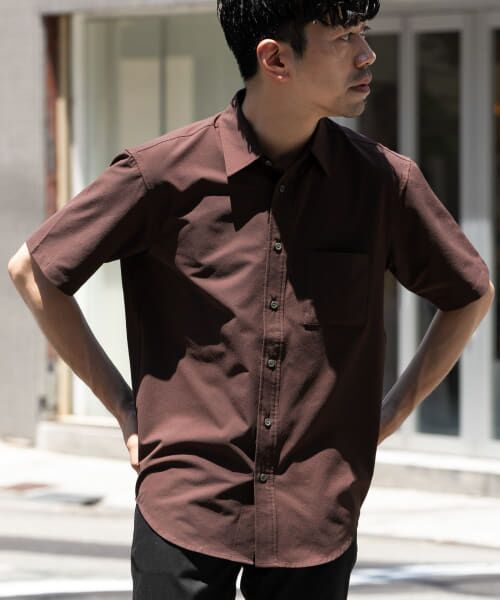 ＊＊URBAN RESEARCH ROSSO / アーバンリサーチ ロッソ シャツ・ブラウス | 『XLサイズあり』マイクロサッカーレギュラーカラー半袖シャツ（DARK BROWN）