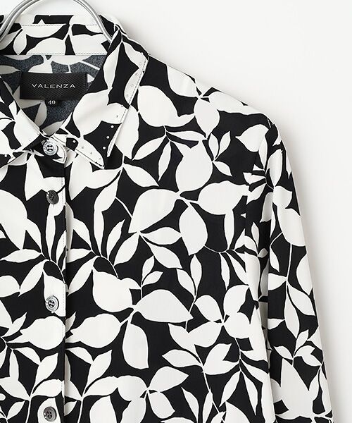 VALENZA / バレンザ シャツ・ブラウス | 【モノトーン】リーフプリント　ブラウス | 詳細2