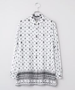 背中タック入り　プリントシャツ