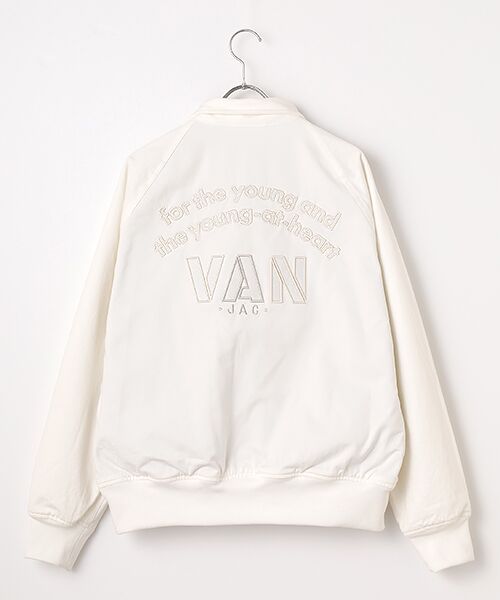 ホワイトスウィングトップ＜バックロゴ＞