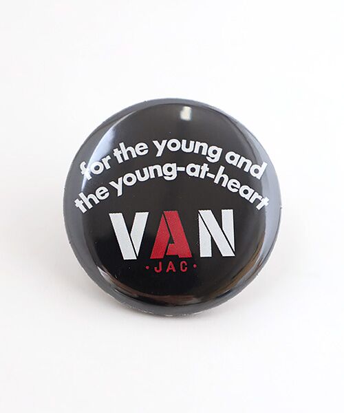 VAN / ヴァン その他雑貨 | 缶バッジ(アーチロゴ(ブラック))