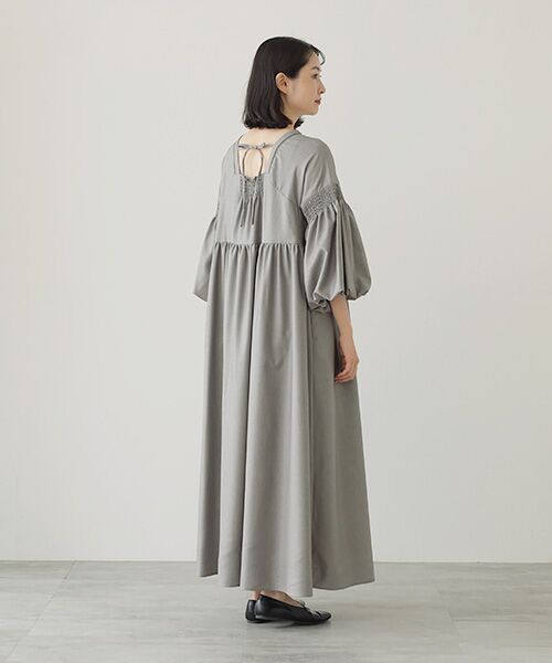 VERSEAU / ヴェルソー ロング・マキシ丈ワンピース | ランタンスリーブティアードOP | 詳細15