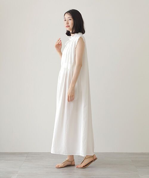 VERSEAU / ヴェルソー ロング・マキシ丈ワンピース | フレンチスリーブスモッキングOP | 詳細3