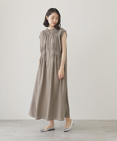 VERSEAU / ヴェルソー ロング・マキシ丈ワンピース | フレンチスリーブスモッキングOP | 詳細14