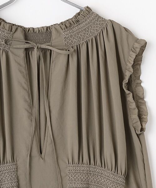 VERSEAU / ヴェルソー ロング・マキシ丈ワンピース | フレンチスリーブスモッキングOP | 詳細6