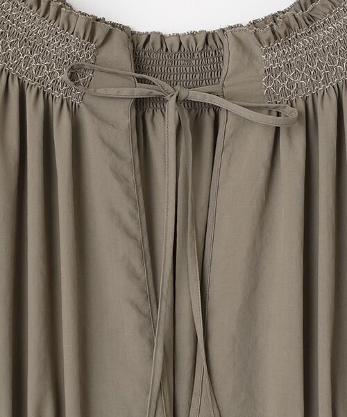 VERSEAU / ヴェルソー ロング・マキシ丈ワンピース | フレンチスリーブスモッキングOP | 詳細9