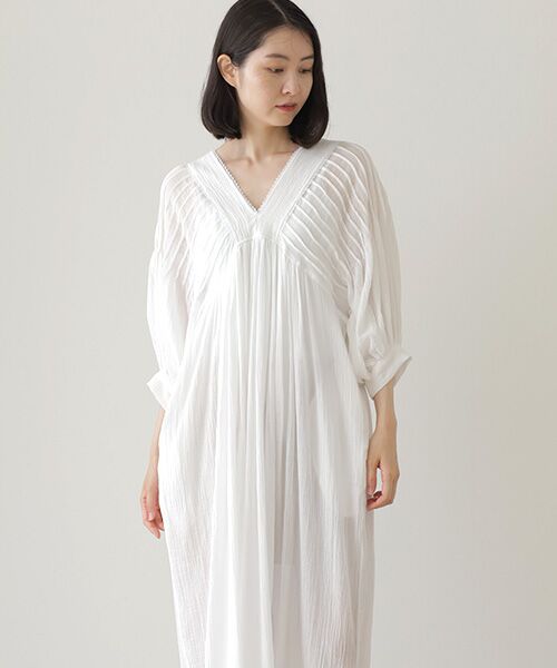 VERSEAU / ヴェルソー ロング・マキシ丈ワンピース | ドルマンスリーブピンタックOP | 詳細2
