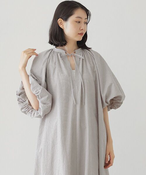 VERSEAU / ヴェルソー ロング・マキシ丈ワンピース | バルーンスリーブカフタンレースOP | 詳細10