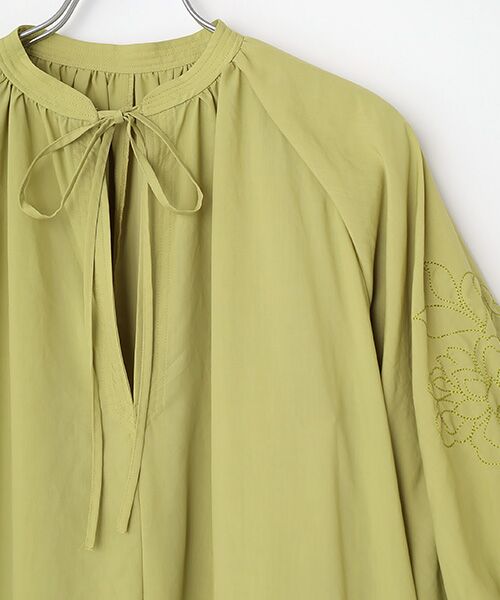 VERSEAU / ヴェルソー ロング・マキシ丈ワンピース | バルーンスリーブ・カフタンワンピース(刺繍) | 詳細3