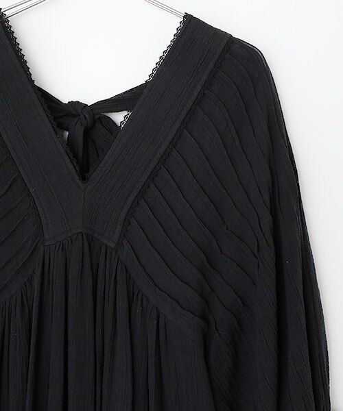 VERSEAU / ヴェルソー ロング・マキシ丈ワンピース | ドルマンスリーブ・ピンタックワンピース | 詳細2