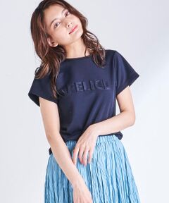 エンボスロゴTシャツ