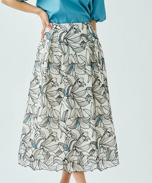 Viaggio Blu / ビアッジョブルー スカート | フラワー刺繍楊柳スカート | 詳細12