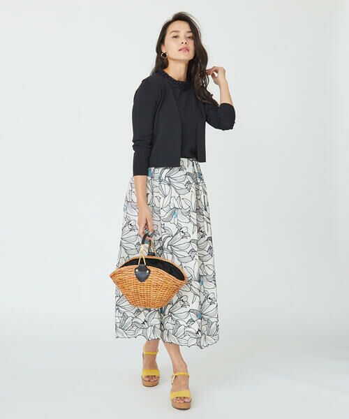 Viaggio Blu / ビアッジョブルー スカート | フラワー刺繍楊柳スカート | 詳細4