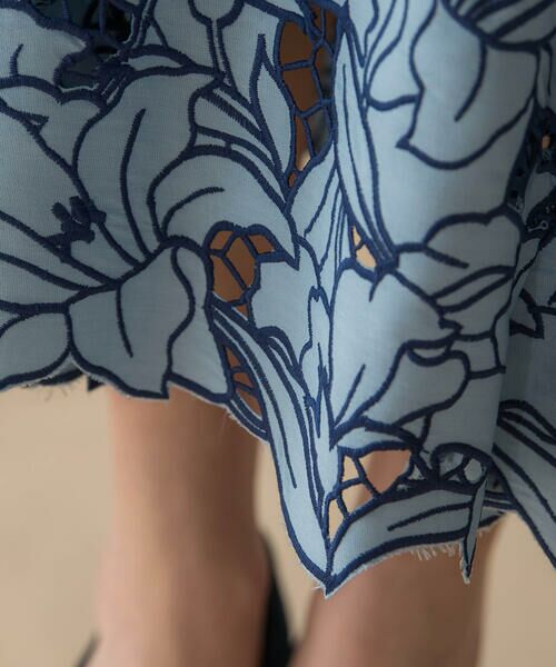 フラワーカットワーク刺繍フレアスカート