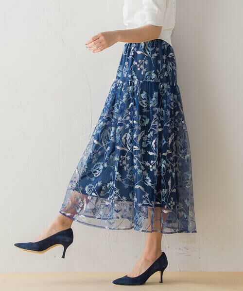 ビアッジョブルー 花柄 スカート - ひざ丈スカート