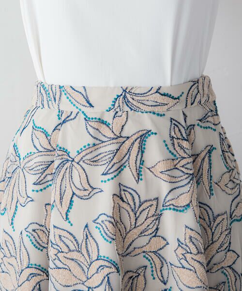 Viaggio Blu / ビアッジョブルー スカート | フラワーモール刺繍ウエストゴムフレアスカート | 詳細2
