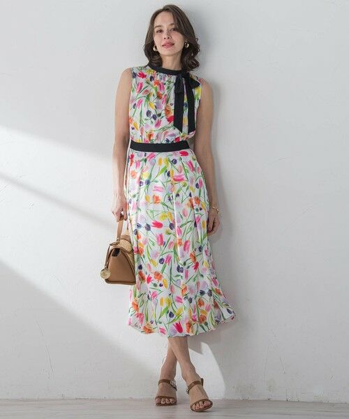 Viaggio Blu/ビアッジョブルー チューリッププリントワンピース≪洗濯機で洗える≫ ホワイト系その他 M Viaggio Blu/ビアッジョブルー チューリッププリントワンピース≪洗濯機で洗える≫ ホワイト系その他 M