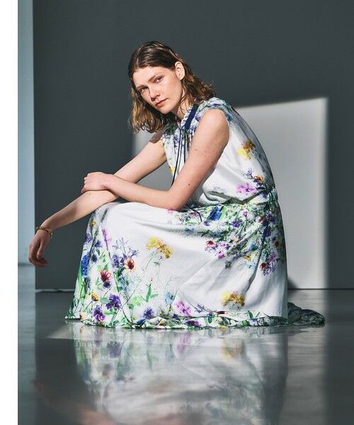 Viaggio Blu / ビアッジョブルー ミニ・ひざ丈スカート | フラワーブーケプリントスカート≪洗濯機で洗える≫ | 詳細2