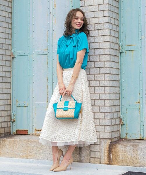 Viaggio Blu / ビアッジョブルー ミニ・ひざ丈スカート | フラワーローブスカート | 詳細2