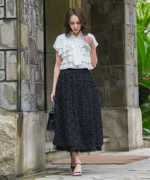 Viaggio Blu / ビアッジョブルー ミニ・ひざ丈スカート | フラワーローブスカート | 詳細5