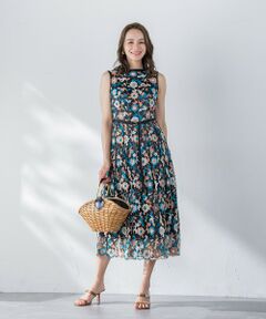 Viaggio Blu / ビアッジョブルー ロング・マキシ丈ワンピース | チュールフラワー刺繍ワンピース