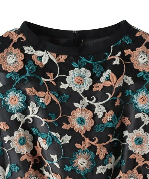 Viaggio Blu / ビアッジョブルー ロング・マキシ丈ワンピース | チュールフラワー刺繍ワンピース | 詳細18