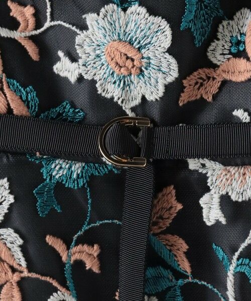 Viaggio Blu / ビアッジョブルー ロング・マキシ丈ワンピース | チュールフラワー刺繍ワンピース | 詳細13