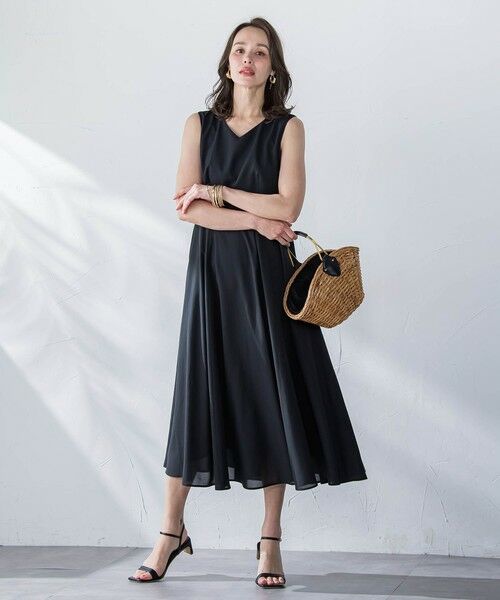 Viaggio Blu / ビアッジョブルー ロング・マキシ丈ワンピース | ドライシアーシャンブレーワンピース≪洗濯機で洗える≫ | 詳細1