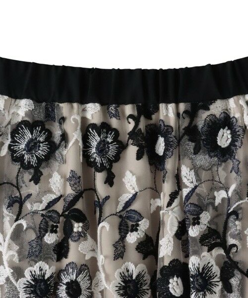 Viaggio Blu / ビアッジョブルー ミニ・ひざ丈スカート | チュールフラワー刺繍スカート | 詳細6