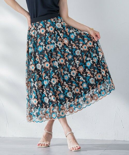 Viaggio Blu / ビアッジョブルー ミニ・ひざ丈スカート | チュールフラワー刺繍スカート | 詳細15
