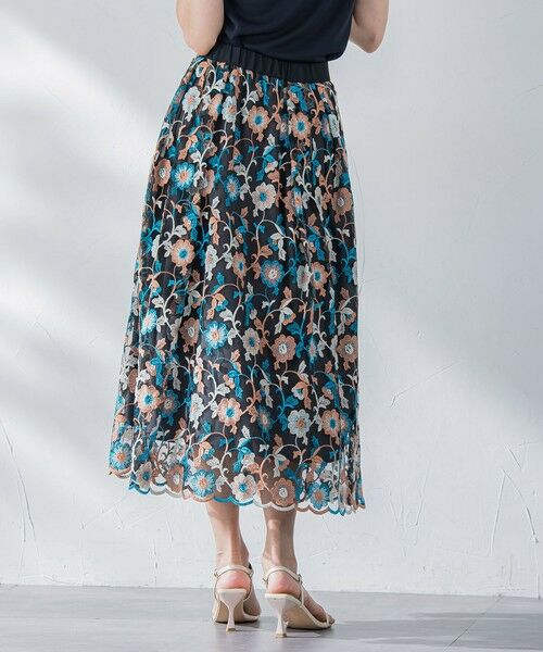 Viaggio Blu / ビアッジョブルー ミニ・ひざ丈スカート | チュールフラワー刺繍スカート | 詳細17