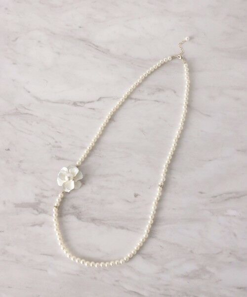 Viaggio Blu / ビアッジョブルー ネックレス・ペンダント・チョーカー | フラワーパール調ネックレス | 詳細4