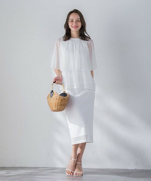 4月16日まで　新品未使用　ビアッジョブルー　ホワイトジャケット 4月16日まで 新品未使用 ビアッジョブルー ホワイトジャケット