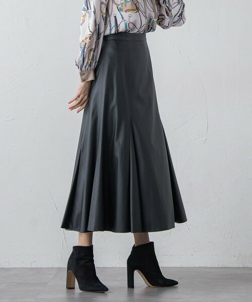 Viaggio Blu / ビアッジョブルー ミニ・ひざ丈スカート | フェイクレザーマーメイドスカート | 詳細14