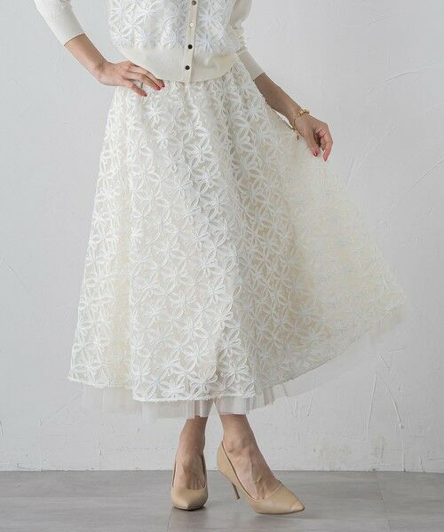 Viaggio Blu / ビアッジョブルー ミニ・ひざ丈スカート | チュールテープフラワースカート | 詳細4