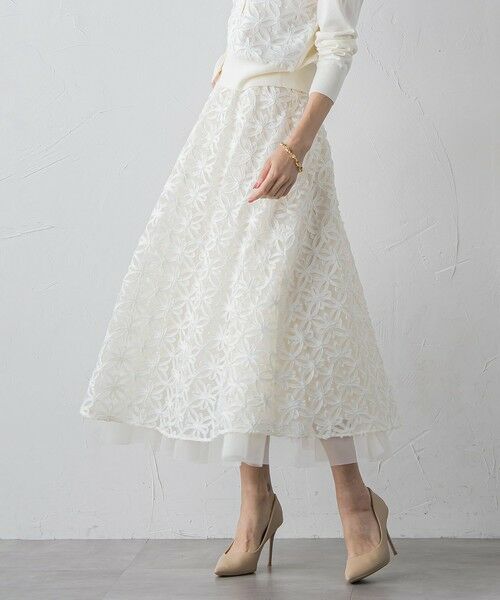 Viaggio Blu / ビアッジョブルー ミニ・ひざ丈スカート | チュールテープフラワースカート | 詳細5