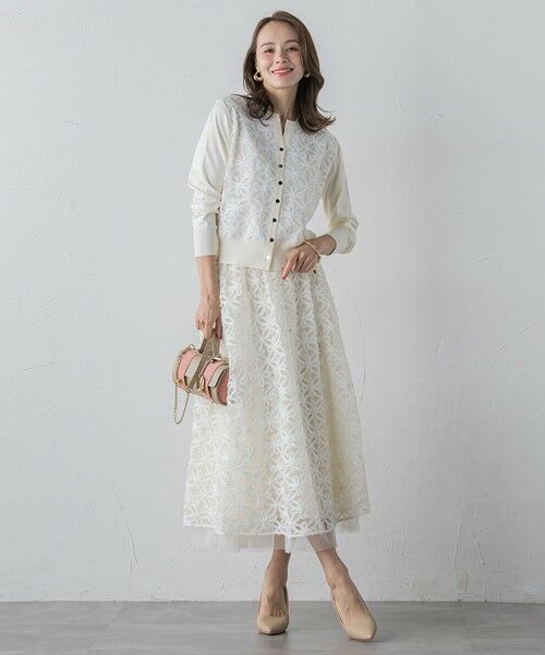 Viaggio Blu / ビアッジョブルー ミニ・ひざ丈スカート | チュールテープフラワースカート | 詳細6