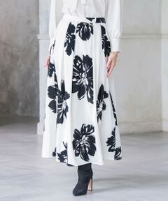 Viaggio Blu / ビアッジョブルー ミニ・ひざ丈スカート | ビッグフラワーフロッキースカート