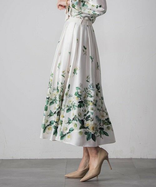 Viaggio Blu / ビアッジョブルー ミニ・ひざ丈スカート | クリスマスローズスカート | 詳細2