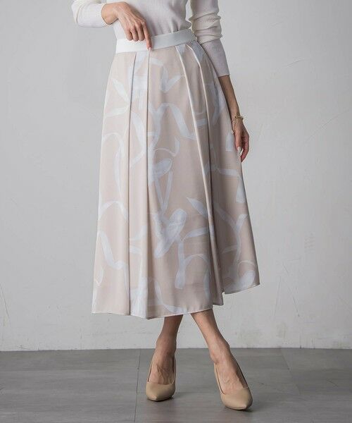 Viaggio Blu / ビアッジョブルー ミニ・ひざ丈スカート | トゥシューズスカート（アイボリー）