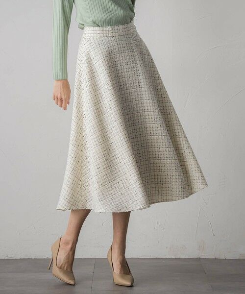 Viaggio Blu / ビアッジョブルー ミニ・ひざ丈スカート | ツイードフレアスカート（アイボリー）