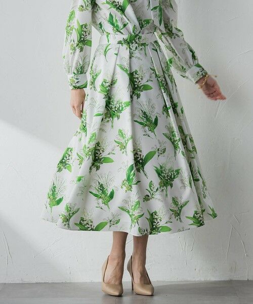 Viaggio Blu / ビアッジョブルー ミニ・ひざ丈スカート | スズランプリントスカート | 詳細1