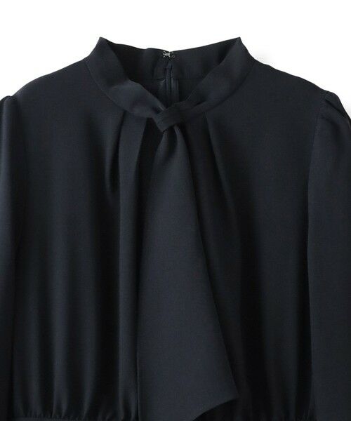 Viaggio Blu / ビアッジョブルー ロング・マキシ丈ワンピース | ボウタイシャンブレーワンピース | 詳細3