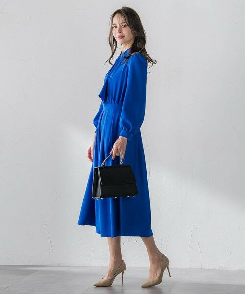 Viaggio Blu / ビアッジョブルー ロング・マキシ丈ワンピース | ボウタイシャンブレーワンピース | 詳細15