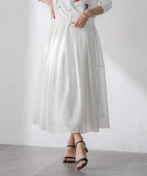 Viaggio Blu / ビアッジョブルー ミニ・ひざ丈スカート | ラッセルレースチェックスカート（ホワイト）