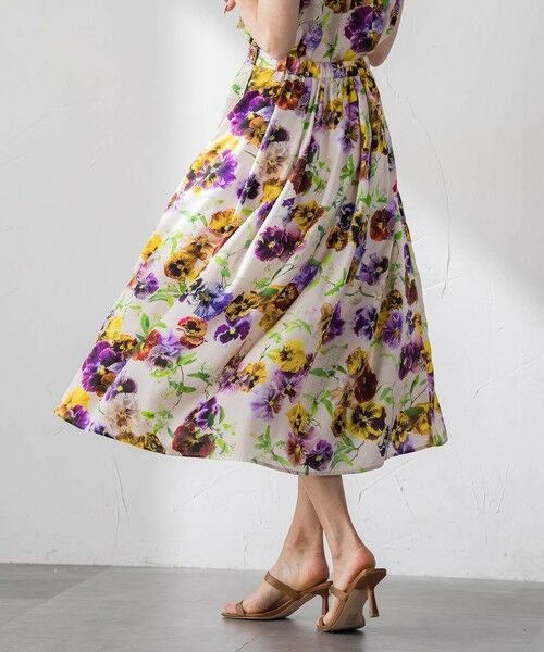 Viaggio Blu / ビアッジョブルー ミニ・ひざ丈スカート | 【KEITA KAWASAKI × Viaggio Bluコラボ】パンジープリントスカート | 詳細18